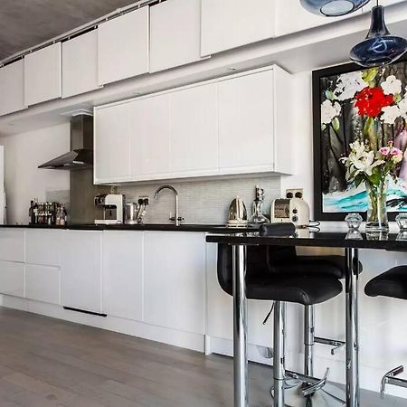 Canal-Side Apartment In Shoreditch Londra Exterior foto