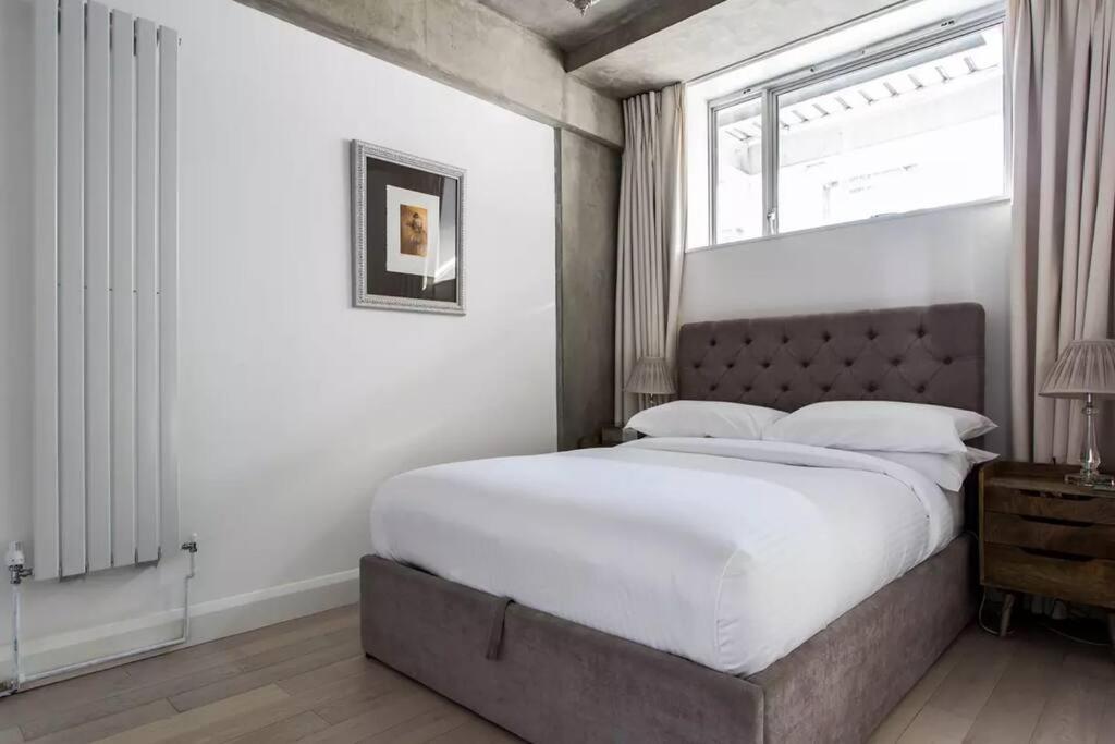 Canal-Side Apartment In Shoreditch Londra Exterior foto